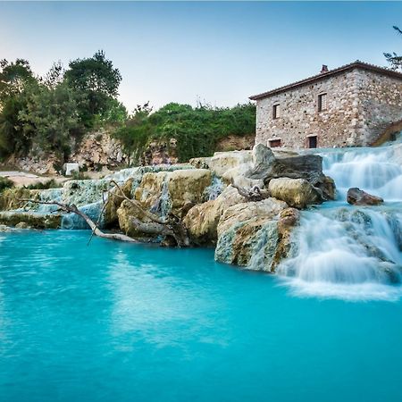 Bio Agriturismo Le Cascatelle Saturnia Exteriör bild