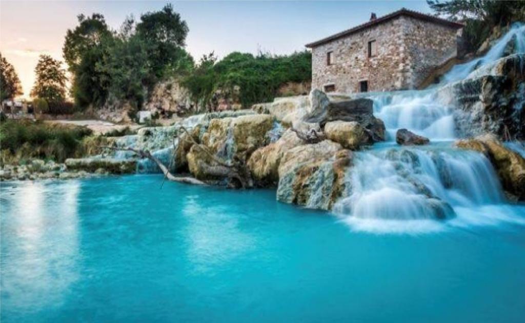 Bio Agriturismo Le Cascatelle Saturnia Exteriör bild