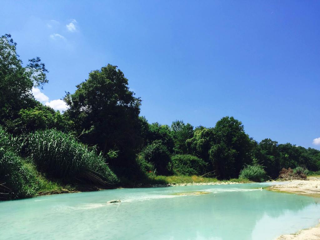 Bio Agriturismo Le Cascatelle Saturnia Exteriör bild