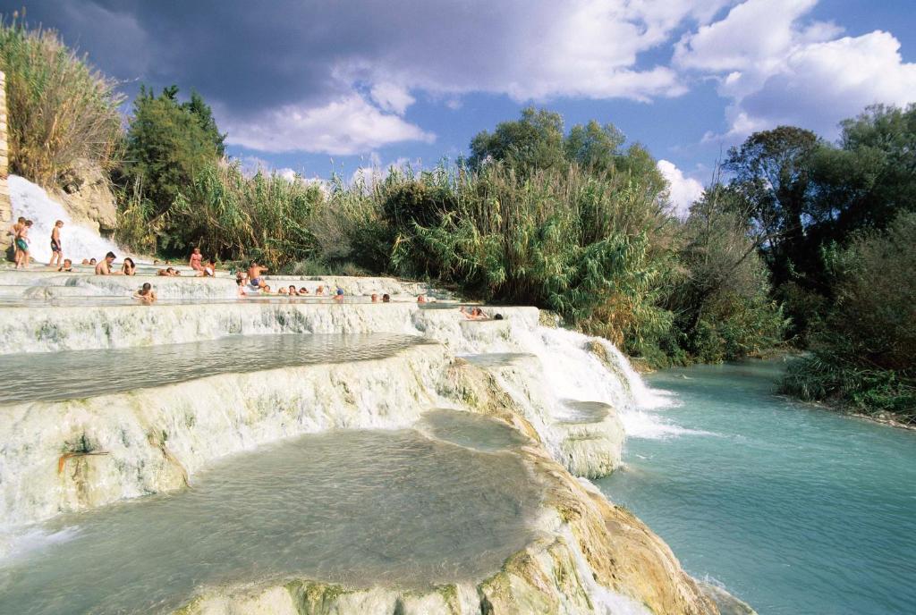 Bio Agriturismo Le Cascatelle Saturnia Exteriör bild